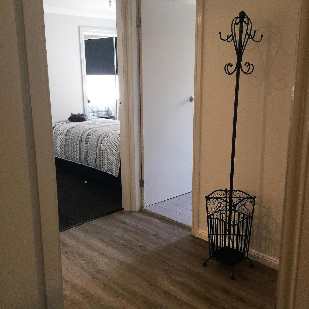 ארמידייל Tic Tac Toe Quality Accommodation מראה חיצוני תמונה